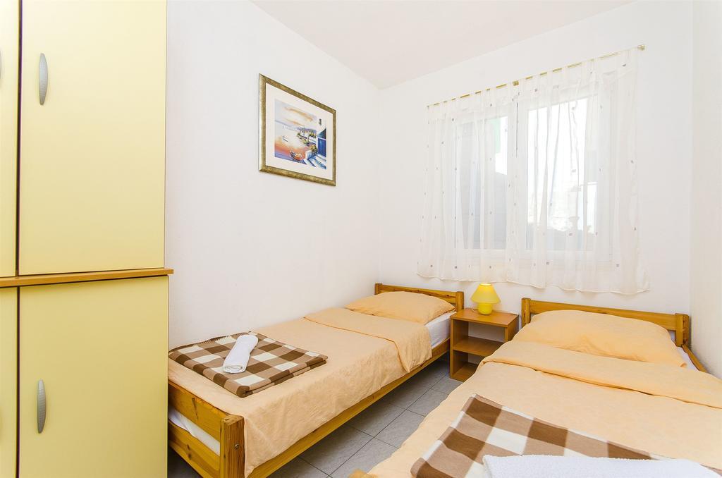 Apartment Antonio Bogomolje Buitenkant foto